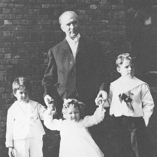 Portrait of Bartlett Richards