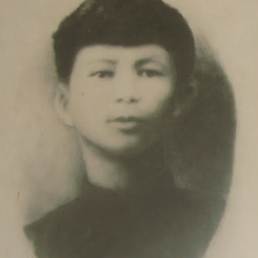 Portrait of Han Mac Tu
