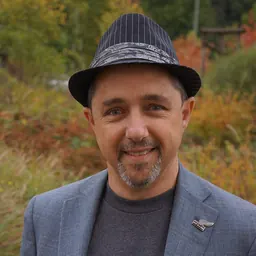 Portrait of Brian Falkner