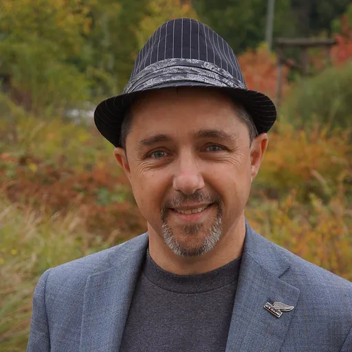 Portrait of Brian Falkner