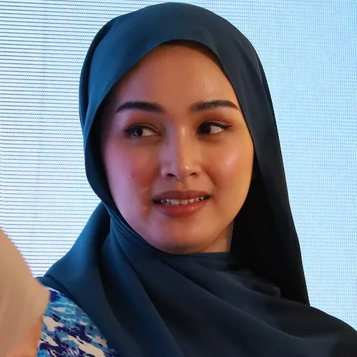 Portrait of Tya Arifin
