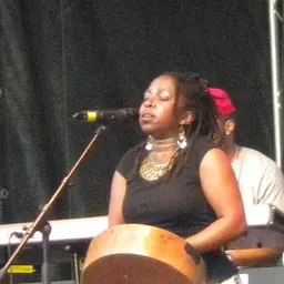 Portrait of Chiwoniso Maraire
