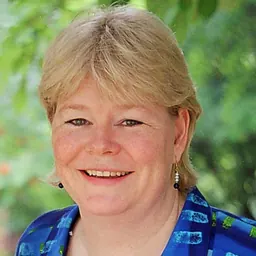 Portrait of Julie Ann Amos