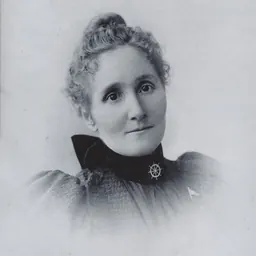 Portrait of Callie Leach French