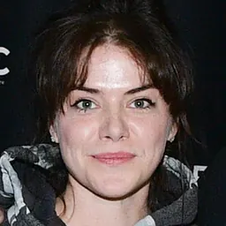 Portrait of Kaniehtiio Horn
