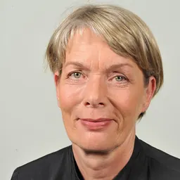 Portrait of Charlotte Schneidewind-Hartnagel