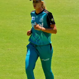 Portrait of Holly Ferling
