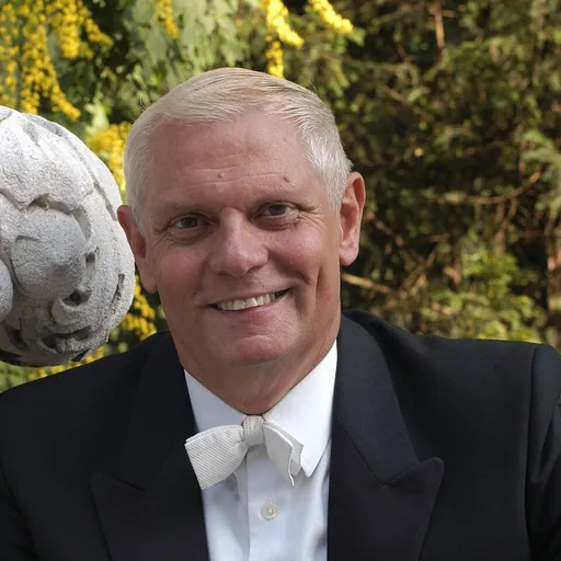 Portrait of Peter Schmidl