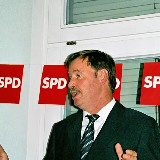 Portrait of Ortwin Runde