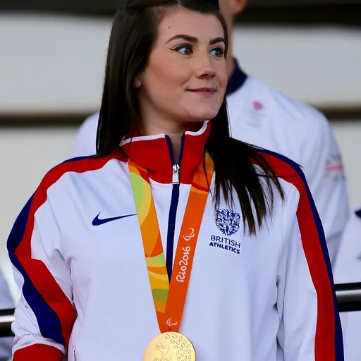 Portrait of Hollie Arnold