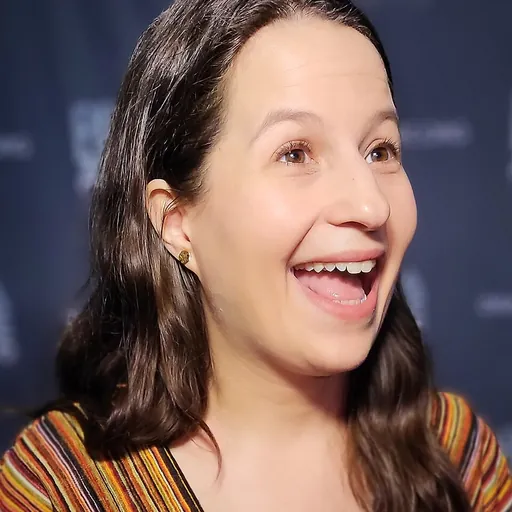 Portrait of Shaina Taub