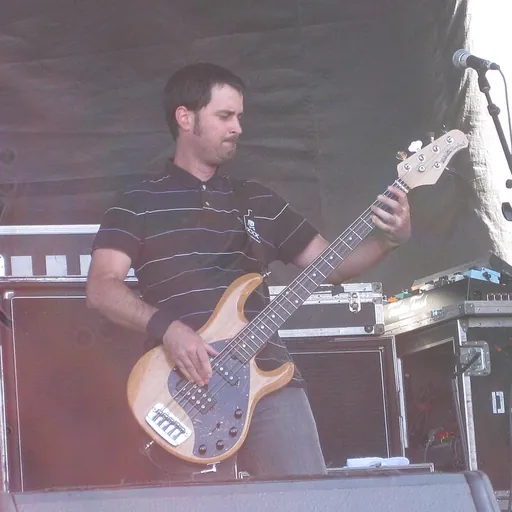 Portrait of Derek Gibbs