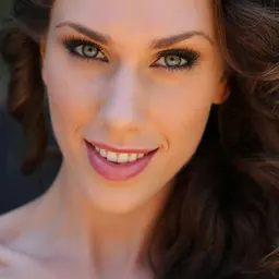 Portrait of Cassandra Bankson