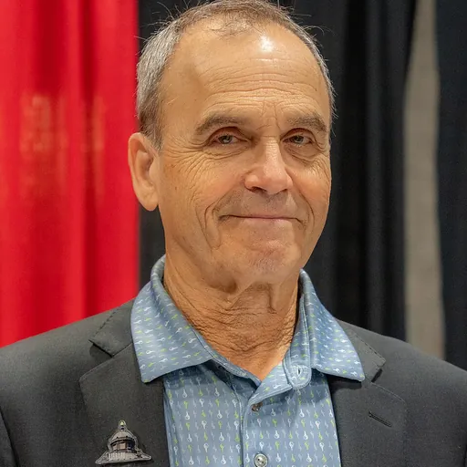 Portrait of Scott Turow