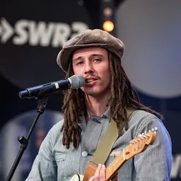 Portrait of JP Cooper