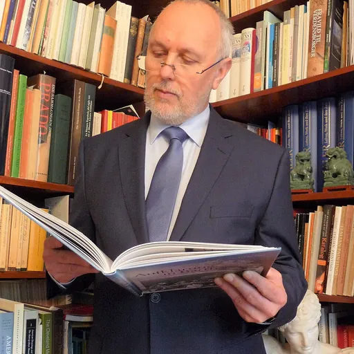 Portrait of Gerd-Helge Vogel