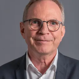 Portrait of Hartmut Ebbing