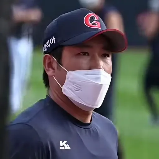 Portrait of Jeon Jun-woo