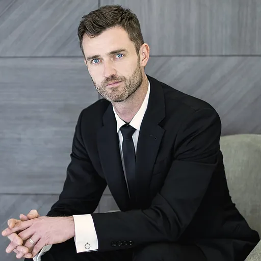 Portrait of Aaron Sheehan