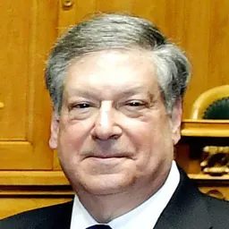 Portrait of Robert D. Schreiber