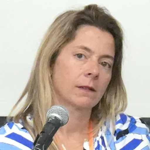 Portrait of Laura Beers