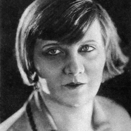 Portrait of Xena Longenová