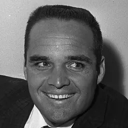 Portrait of Mike Giddings