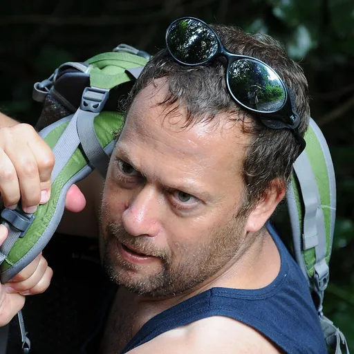 Portrait of Asher Kravitz