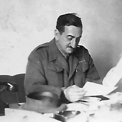 Portrait of Simon Bloomberg