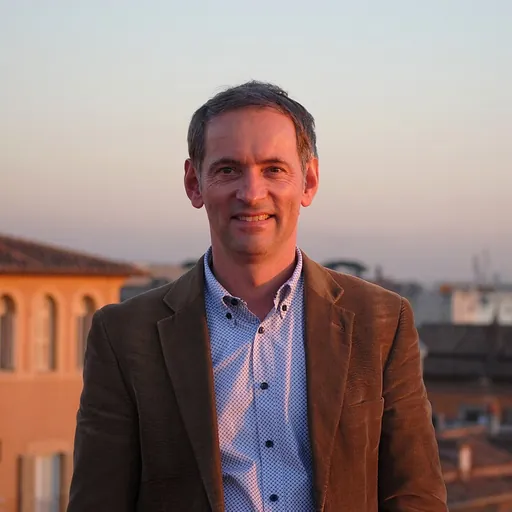 Portrait of Ralf van Bühren