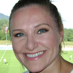 Portrait of Nuša Derenda