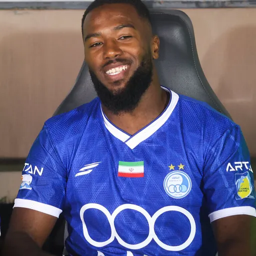 Portrait of Duckens Nazon