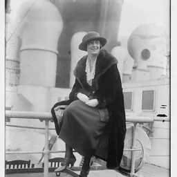 Portrait of Louise Heims Beck