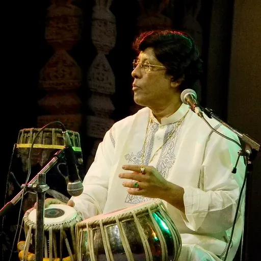 Portrait of Anindo Chatterjee