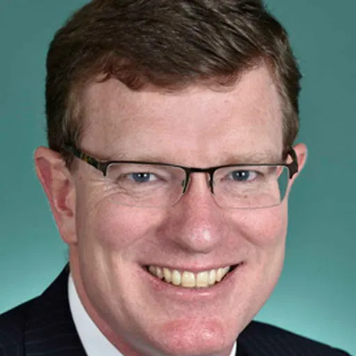Portrait of Andrew Gee