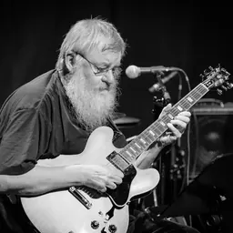 Portrait of Jon Eberson