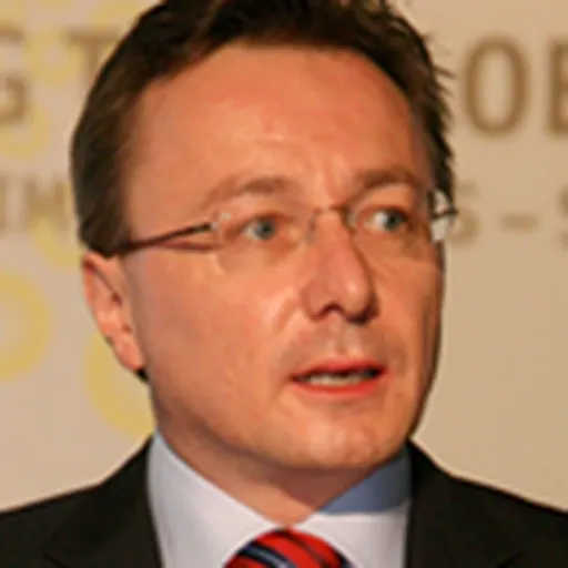 Portrait of Graeme Maxton