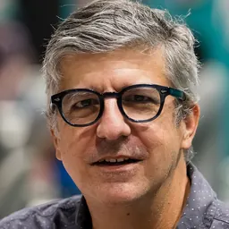 Portrait of Dana Snyder