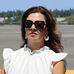 Portrait of Kelly Chambers
