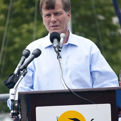 Portrait of Bob McDonnell