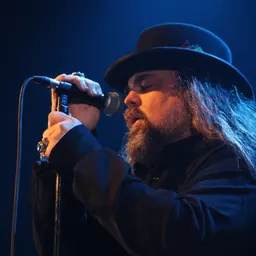 Portrait of Shawn Smith