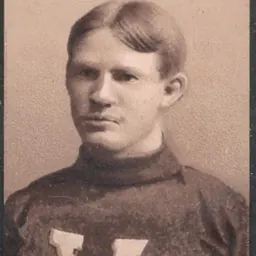 Portrait of Sam Thorne
