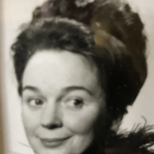 Portrait of Maureen Cusack