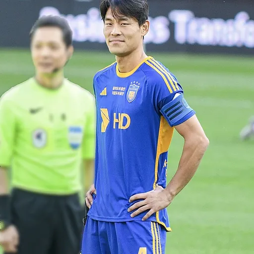 Portrait of Kim Kee-hee