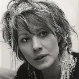 Portrait of Linda Kozlowski