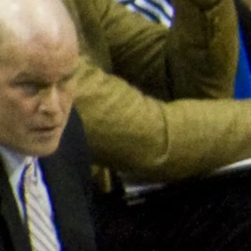 Portrait of Steve Clifford