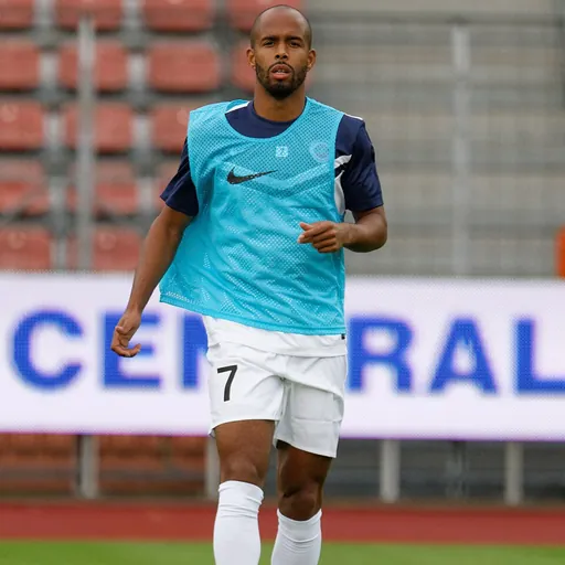 Portrait of Loïc Nestor