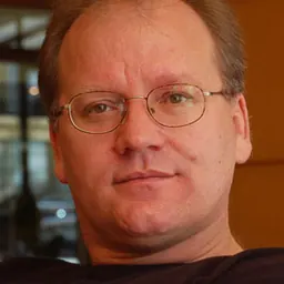 Portrait of Jonathan Strahan