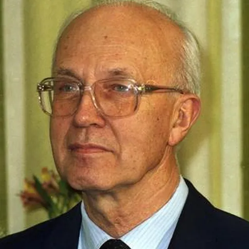 Portrait of Helmut Schlesinger