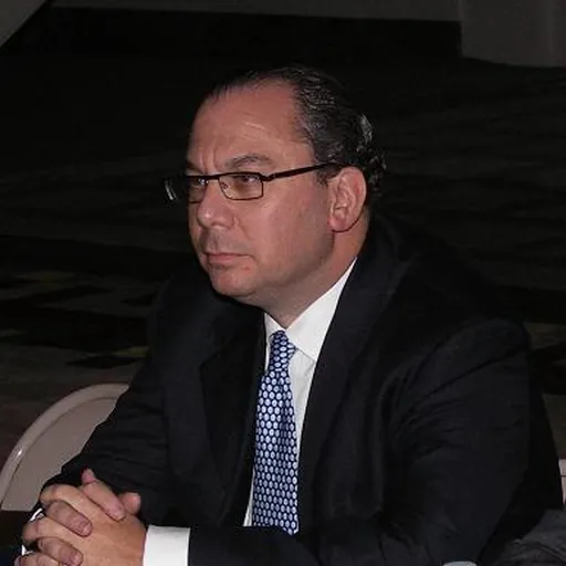 Portrait of Marc Schneier